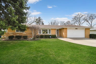 /international/us/4117-w-91st-place-oak-lawn-il-110107157386/