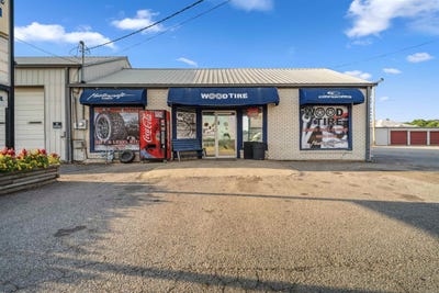 /international/us/821-e-main-street-clarksville-ar-110093989022/