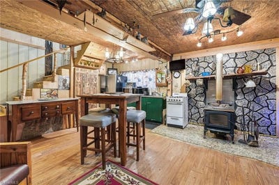 /international/us/960-riverview-road-spencer-va-110103479870/