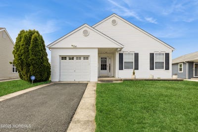 /international/us/43-stockport-drive-toms-river-nj-110108447322/