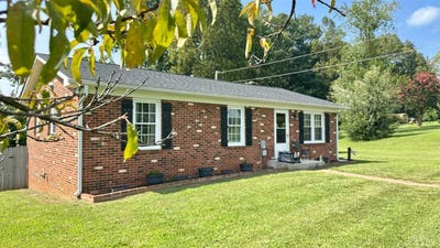 /international/us/1281-lone-oak-crossing-huddleston-va-110101491824/?lang=en