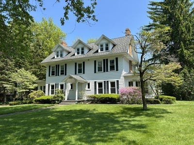 /international/us/3845-state-street-erie-pa-110108130617/