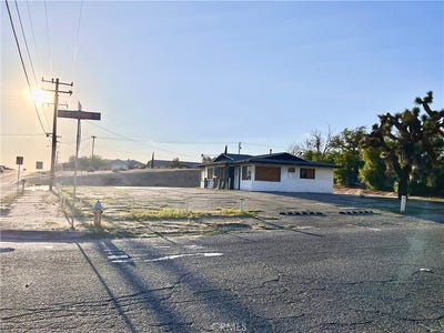 /international/us/15720-mojave-drive-victorville-ca-110108609829/