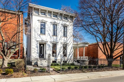 /international/us/214-e-st-joseph-street-indianapolis-in-110106318789/