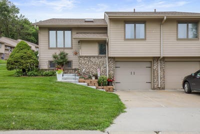 /international/us/102-arbor-ridge-lane-council-bluffs-ia-110100916554/