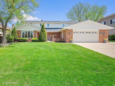 /international/us/6457-rodgers-drive-willowbrook-il-110107936473/