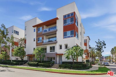 /international/us/12642-sandhill-ln-playa-vista-ca-110107893374/