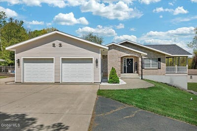 /international/us/105-wilrose-lane-troy-ny-110108119241/