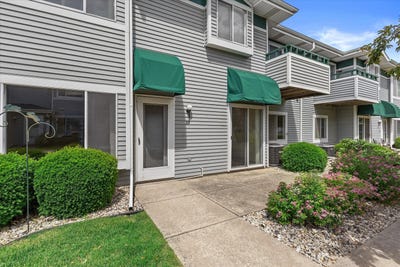 /international/us/6755-mariner-dr-mount-pleasant-wi-110108958970/