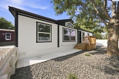 /international/us/2906-w-7th-ave-kennewick-wa-110119731717/