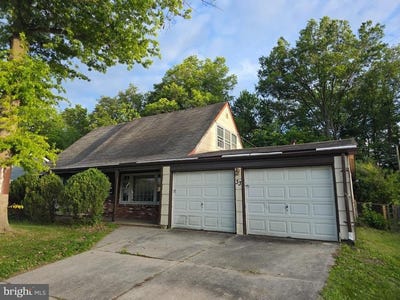 /international/us/33-evergreen-drive-willingboro-nj-110108378488/