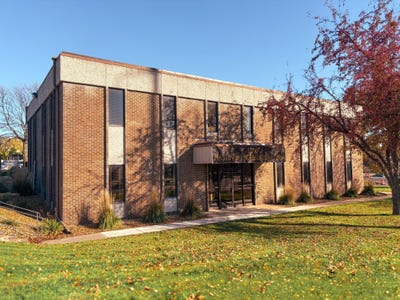/international/us/1250-n-frontage-road-hastings-mn-110103202237/