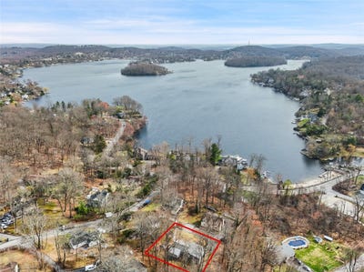 /international/us/11-split-rock-road-mahopac-ny-110107055716/
