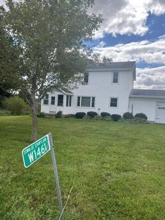 /international/us/w1461-county-road-g-randolph-wi-110110308236/
