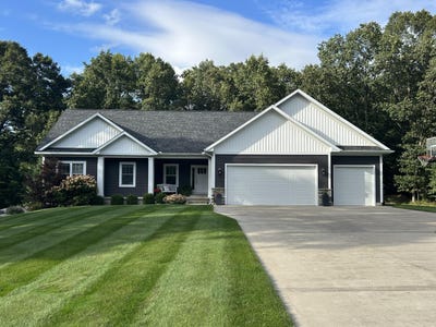 /international/us/6460-terravita-drive-whitehall-mi-110119493373/
