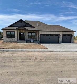 /international/us/340-meadow-walk-dr-shelley-id-110107653507/