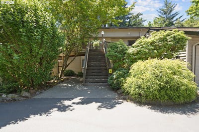 /international/us/14822-sw-109th-ave-portland-or-110108568650/