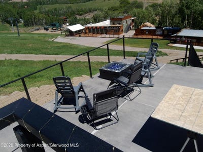 /international/us/11101-county-road-117-glenwood-springs-co-110109054508/