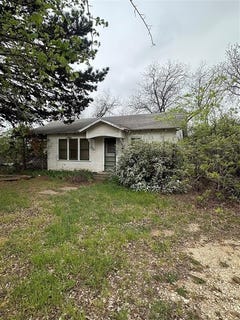 /international/us/214-cherry-street-clyde-tx-110098514356/