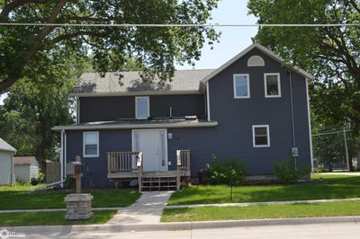 /international/us/2101-main-avenue-clear-lake-ia-110098959591/?lang=en