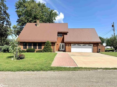 /international/us/303-e-mc-kinley-st-mount-pleasant-ia-110119591862/