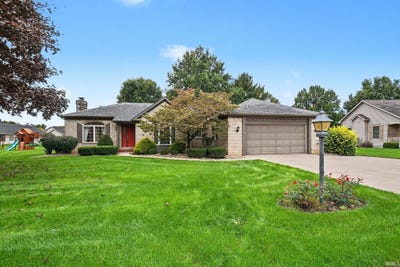 /international/us/1605-canton-drive-goshen-in-110110405844/