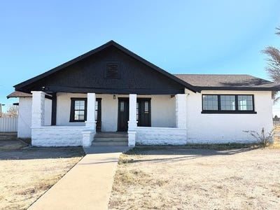 /international/us/1204-n-valentine-fort-stockton-tx-110104164389/