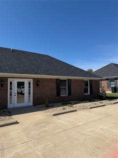 /international/us/272-southwoods-drive-columbia-il-110106702841/