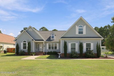 /international/us/310-bobbys-drive-newport-nc-110119910735/