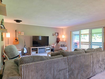 /international/us/8-hawthorne-circle-south-burlington-vt-110108628171/