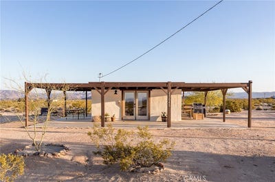 /international/us/65645-saturn-road-joshua-tree-ca-110099170391/