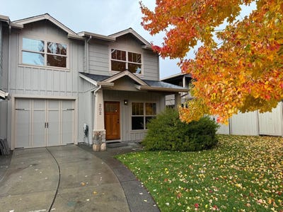 /international/us/3126-alameda-street-medford-or-110106033709/