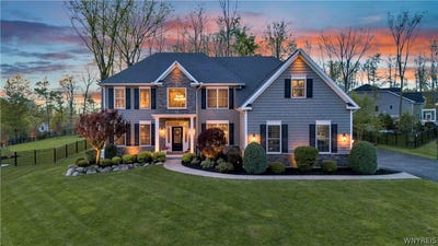 /international/us/6-hidden-oak-court-orchard-park-ny-110108178315/