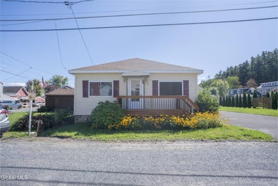 /international/us/112-2nd-street-saratoga-springs-ny-110120550599/