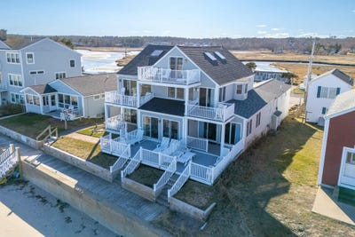 /international/us/79-ocean-avenue-wells-me-110098861359/