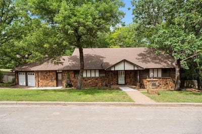 /international/us/633-kenwood-drive-bartlesville-ok-110108396439/