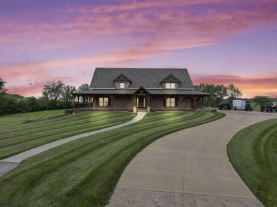 /international/us/4111-stanford-road-danville-ky-110100478492/