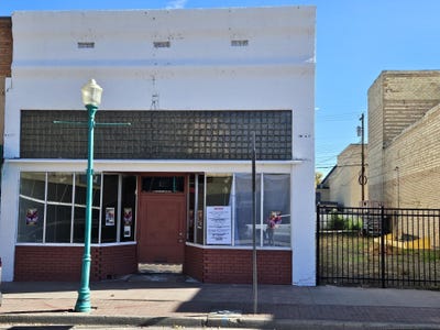 /international/us/440-main-street-delta-co-110103200988/