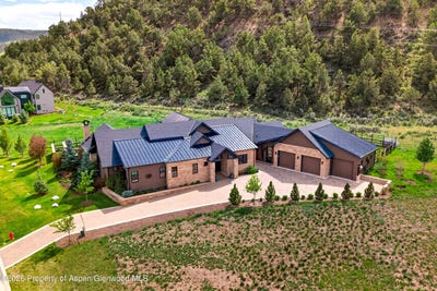 /international/us/633-perry-ridge-carbondale-co-110108013940/