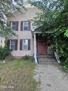 /international/us/164-saratoga-avenue-waterford-ny-110119654324/
