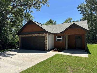 /international/us/562-s-main-street-woodruff-sc-110108588959/