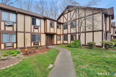 /international/us/215-foxwood-lane-milford-ct-110108746053/