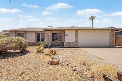 /international/us/4823-east-western-star-boulevard-phoenix-az-110109105397/
