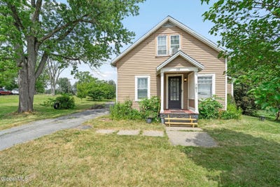 /international/us/152-charleston-street-esperance-ny-110100868319/