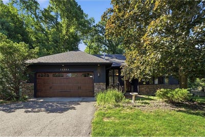/international/us/15005-43rd-place-n-plymouth-mn-110108848164/