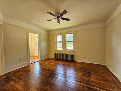 /international/us/31-saint-pauls-place-liberty-ny-110105245553/