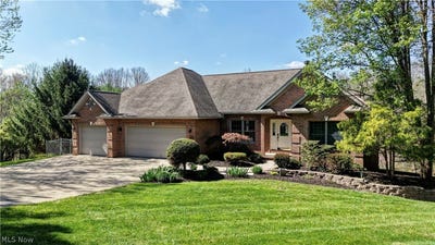 /international/us/8756-private-rd-343-millersburg-oh-110107459946/