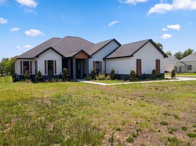 /international/us/101-windward-court-farmerville-la-110109007545/