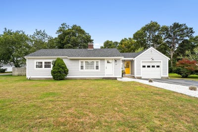 /international/us/21-hazelmoor-road-south-yarmouth-ma-110120727731/