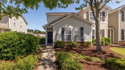 /international/us/320-kiskadee-loop-conway-sc-110107507249/
